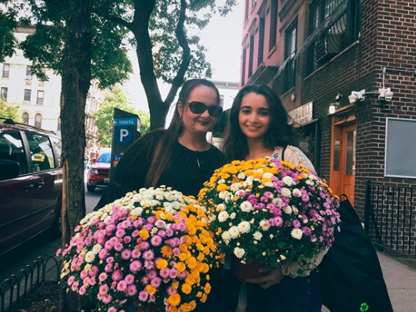 Netflix's The Society actress, Salena with her mother, enjoying her lavish life.